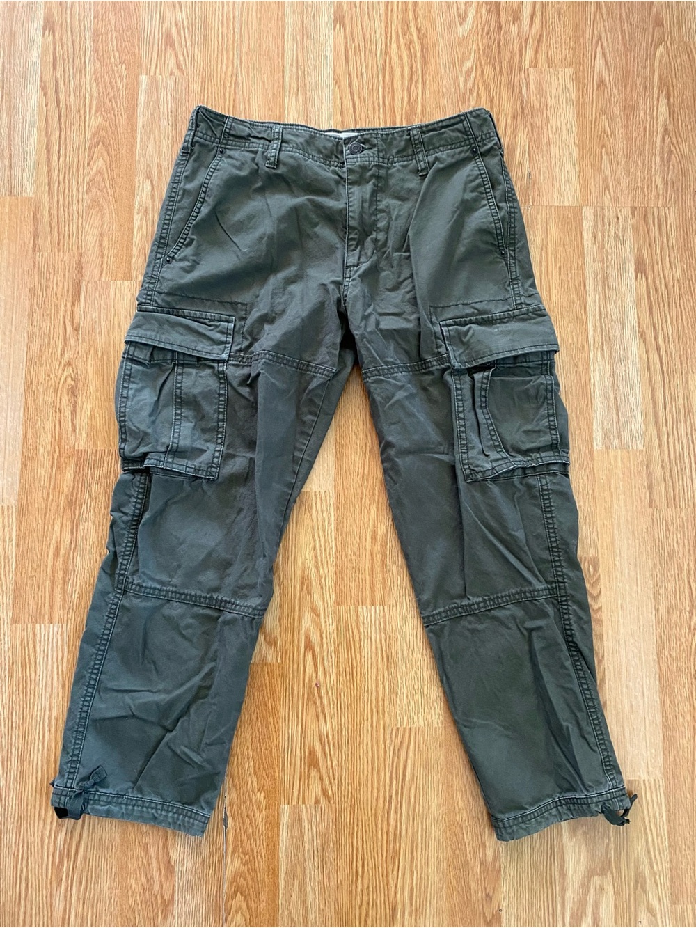 5 for $25! Men's Old Navy Worker Cargo Pants
